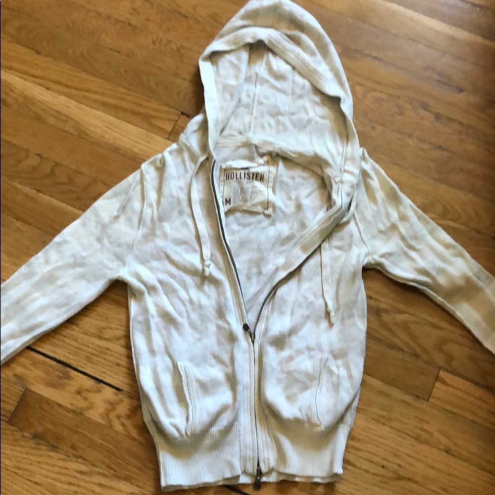 Cropped hollister cardigan